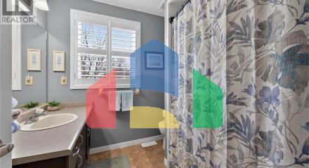 Residential - Single Family Home - Hamilton, Canada - Canada