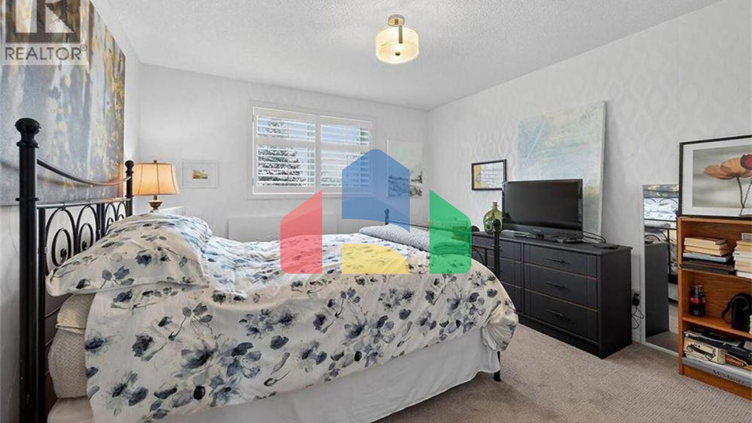 Residential - Single Family Home - Hamilton, Canada - Canada