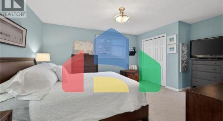 Residential - Single Family Home - Hamilton, Canada - Canada