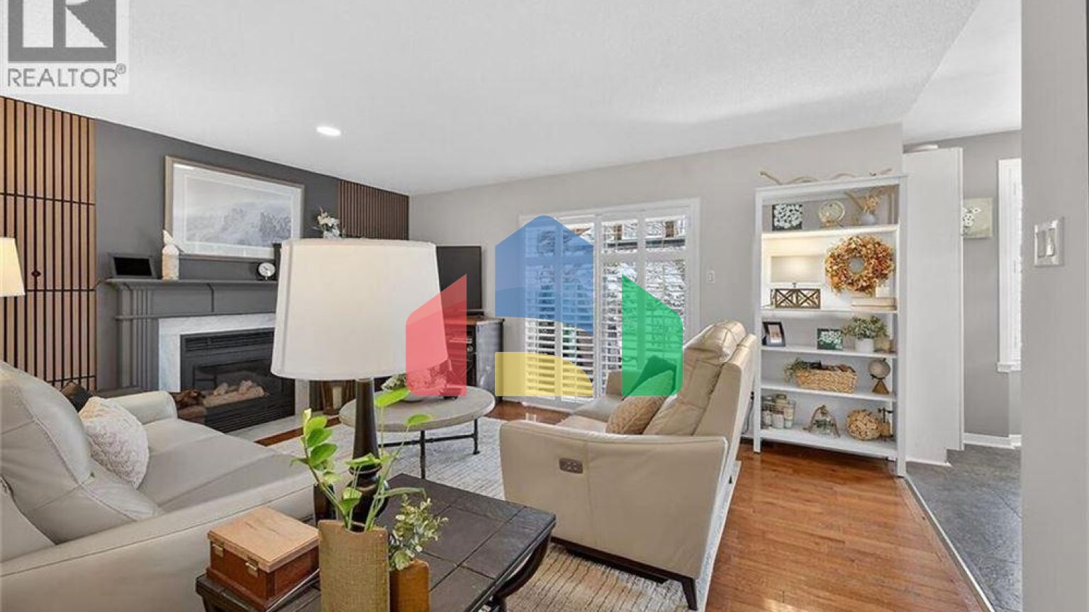 Residential - Single Family Home - Hamilton, Canada - Canada