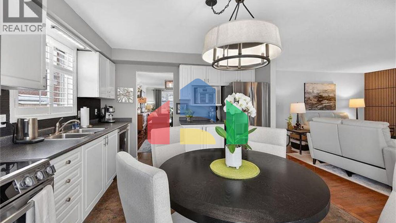 Residential - Single Family Home - Hamilton, Canada - Canada