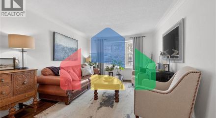 Residential - Single Family Home - Hamilton, Canada - Canada