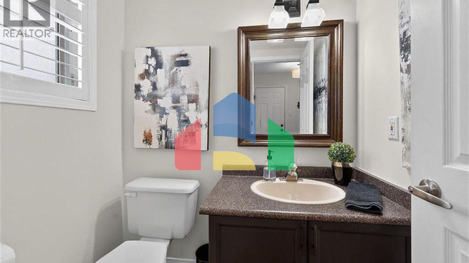 Residential - Single Family Home - Hamilton, Canada - Canada