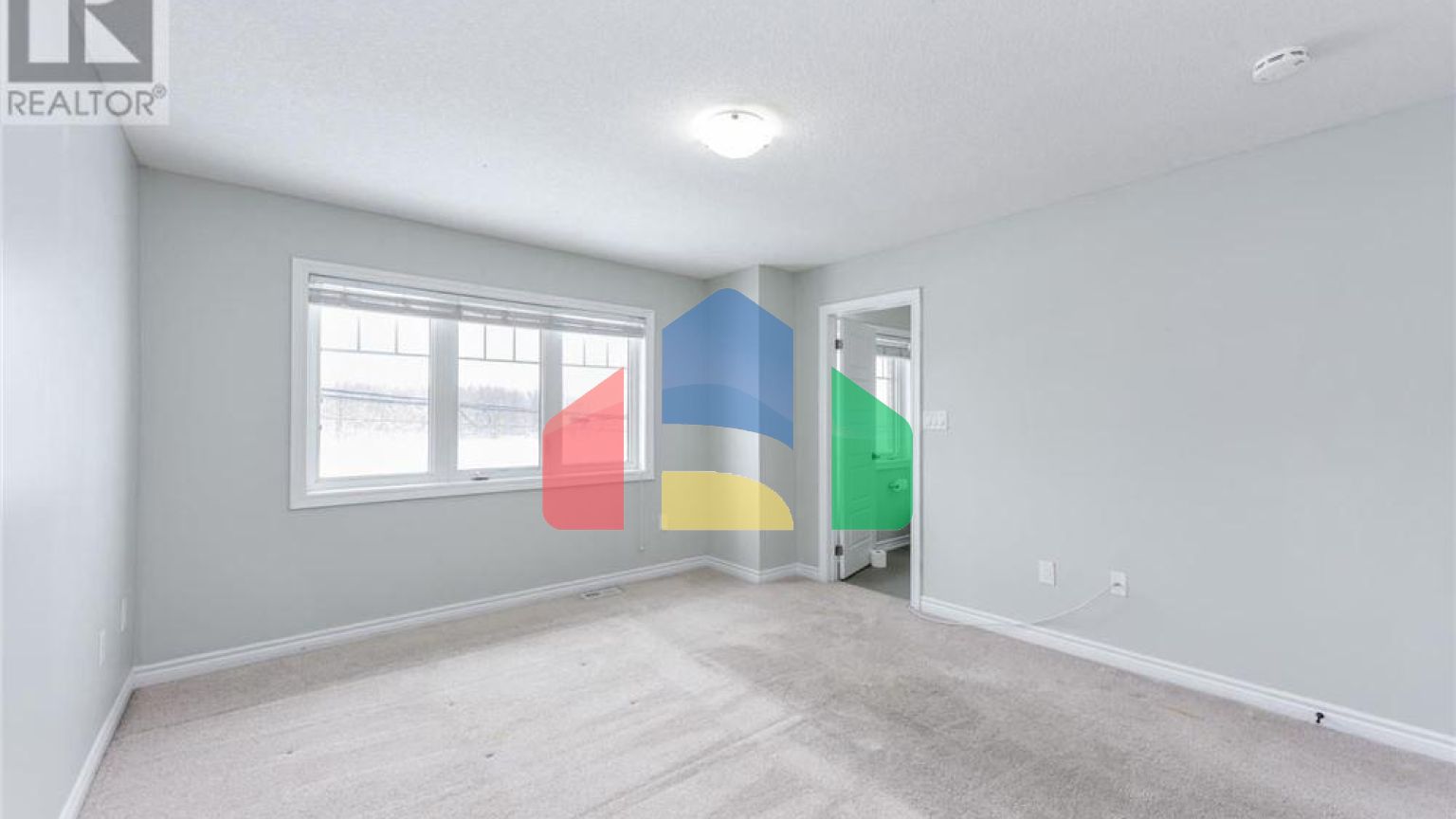 Residential - Single Family Home - Hamilton, Canada - Canada