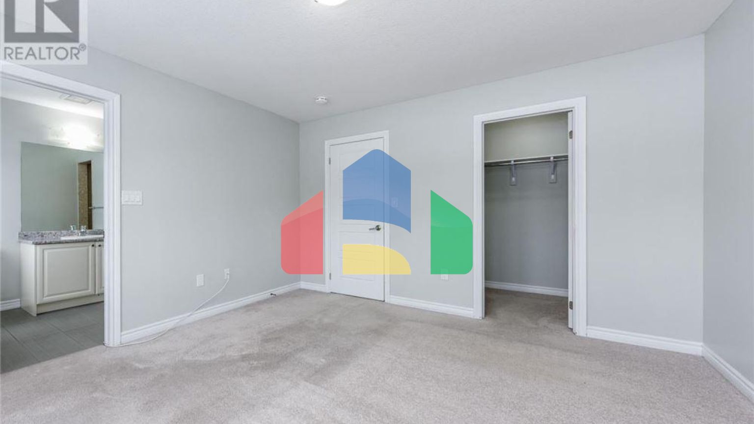 Residential - Single Family Home - Hamilton, Canada - Canada