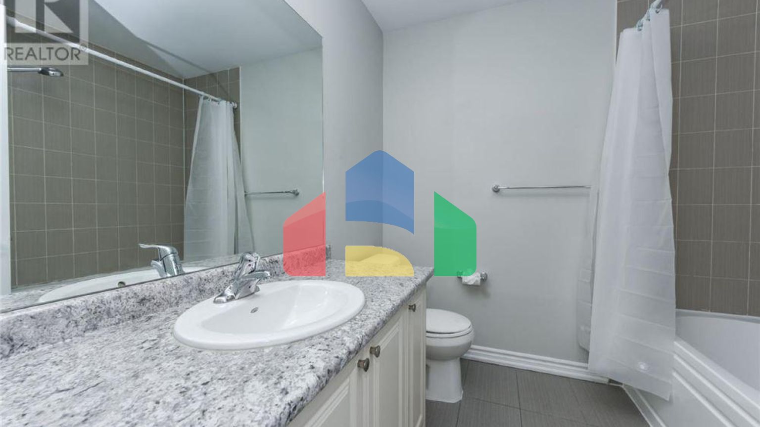 Residential - Single Family Home - Hamilton, Canada - Canada