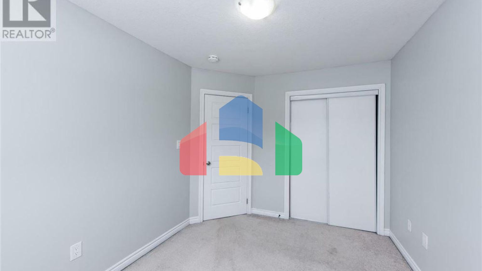 Residential - Single Family Home - Hamilton, Canada - Canada