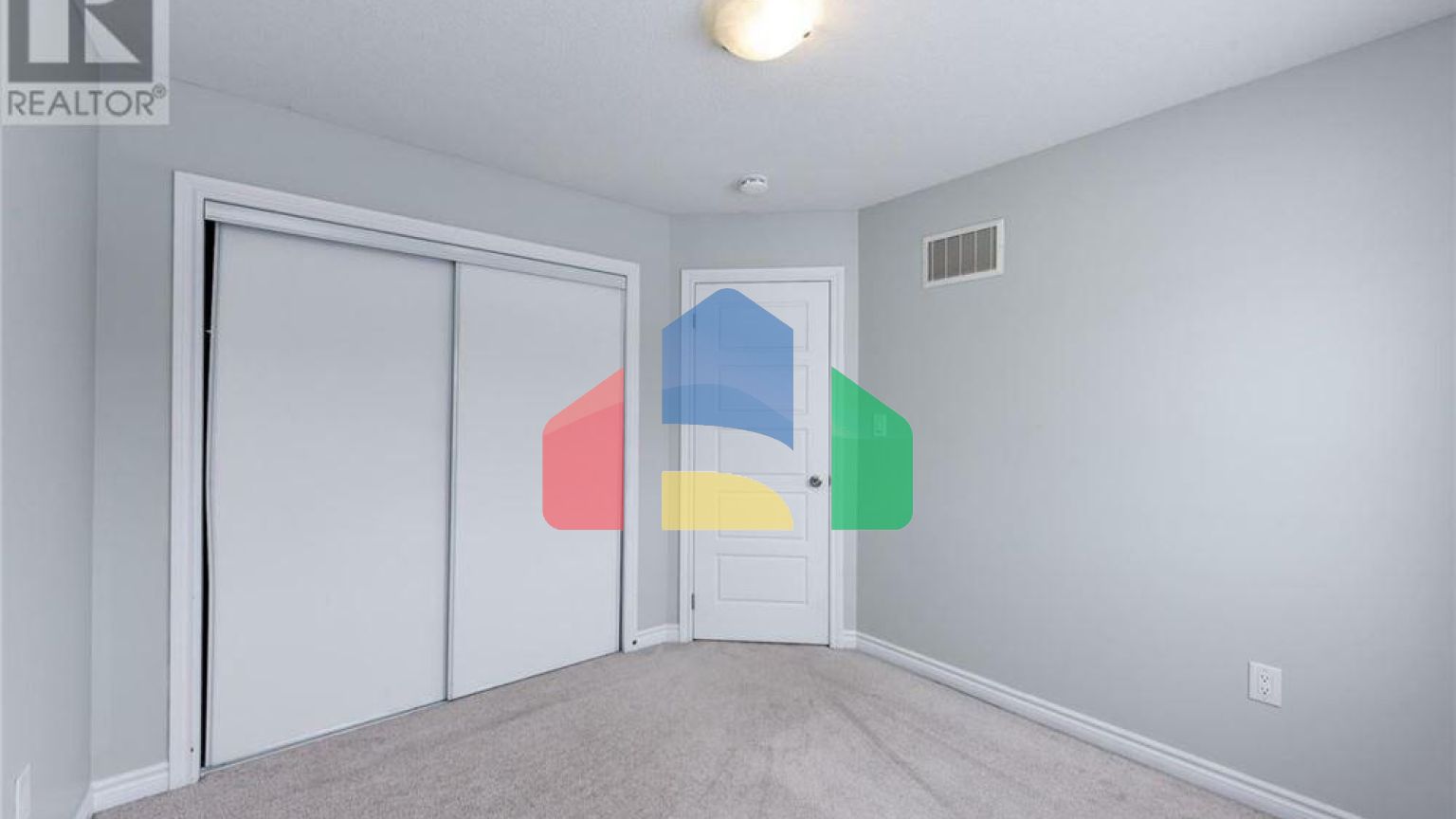 Residential - Single Family Home - Hamilton, Canada - Canada