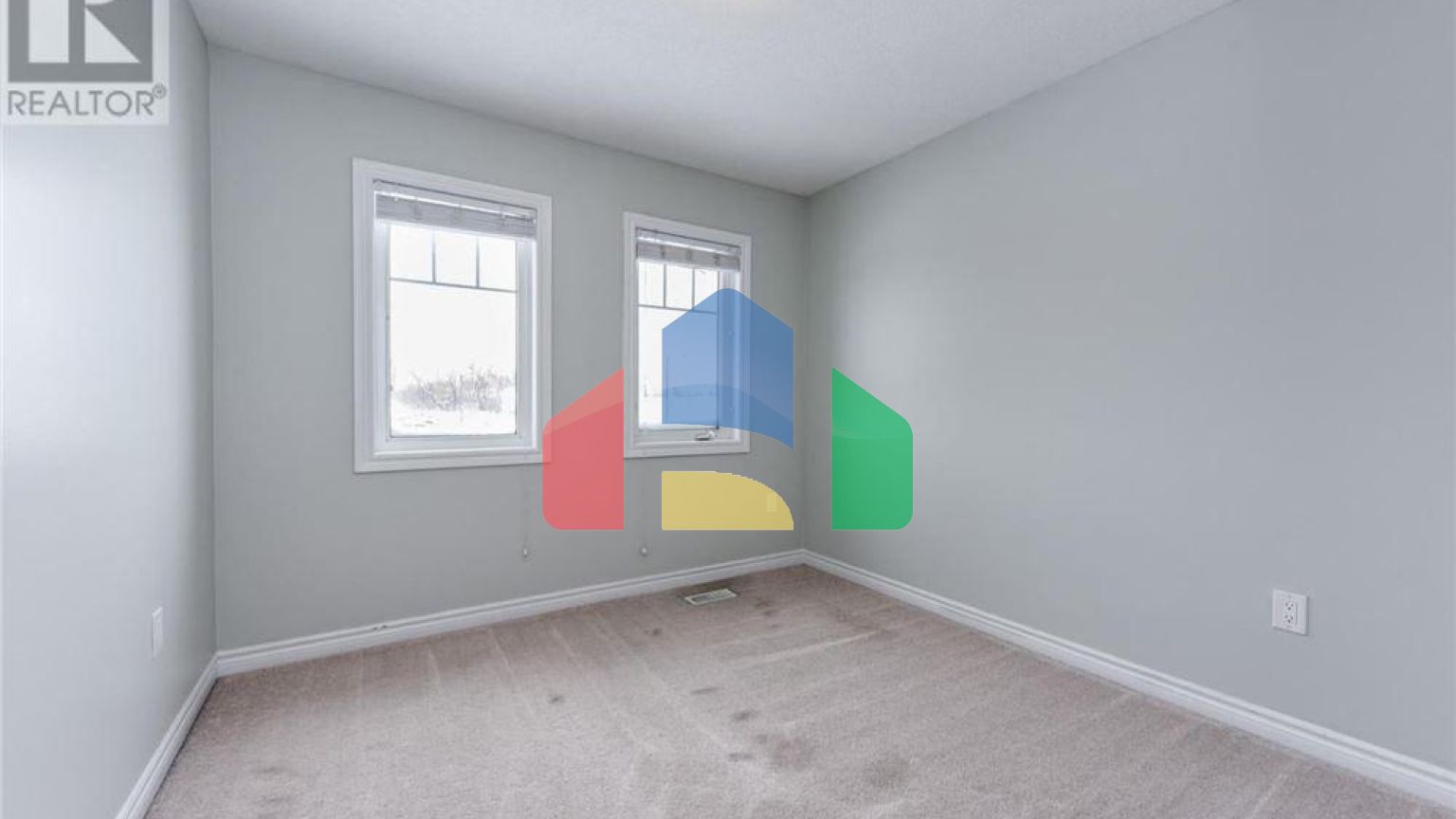 Residential - Single Family Home - Hamilton, Canada - Canada