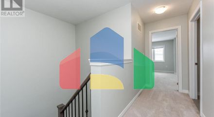 Residential - Single Family Home - Hamilton, Canada - Canada