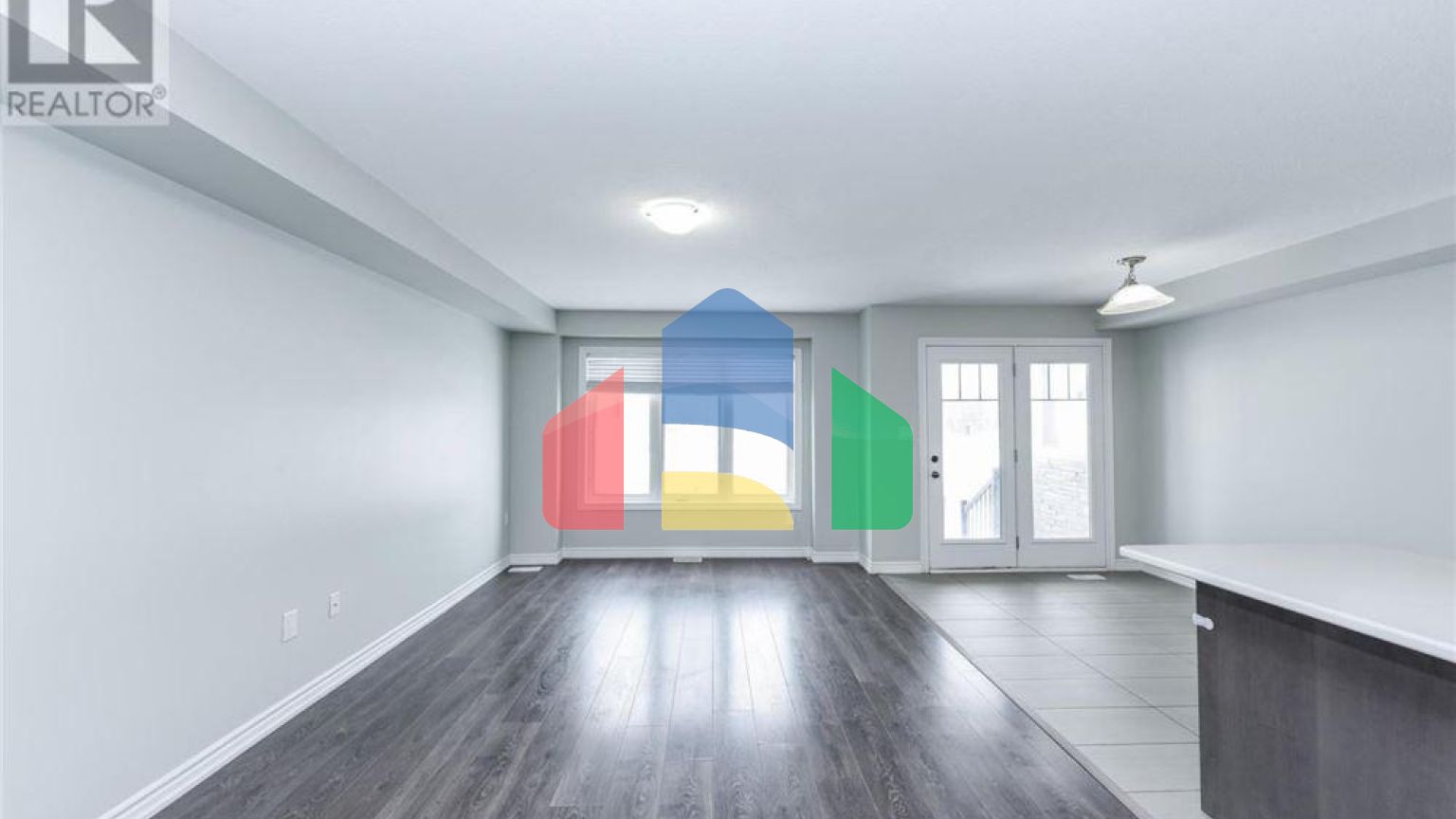 Residential - Single Family Home - Hamilton, Canada - Canada