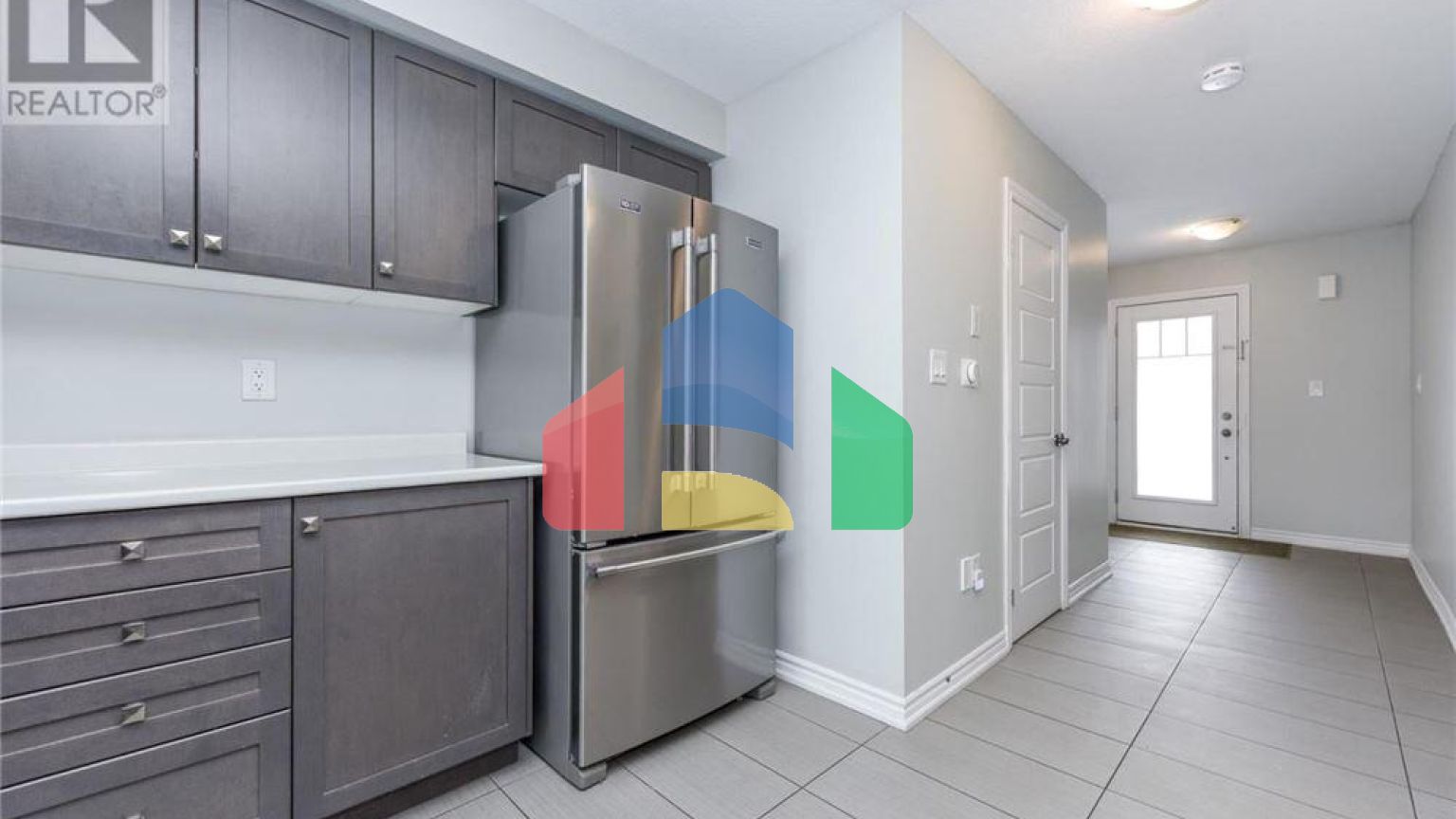 Residential - Single Family Home - Hamilton, Canada - Canada