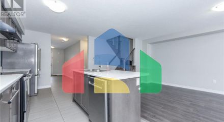 Residential - Single Family Home - Hamilton, Canada - Canada