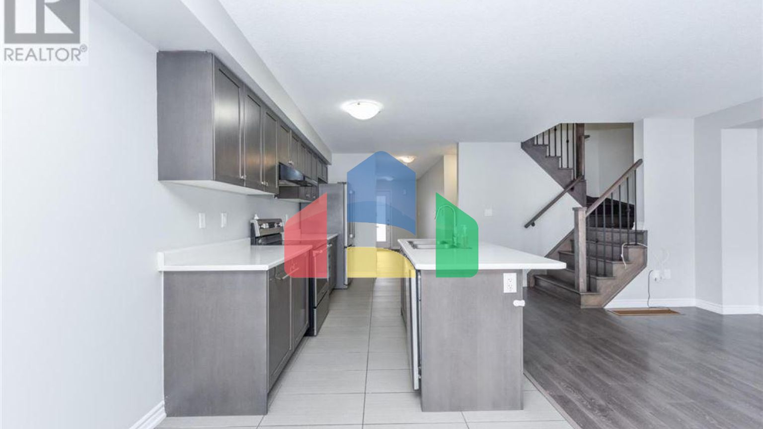 Residential - Single Family Home - Hamilton, Canada - Canada