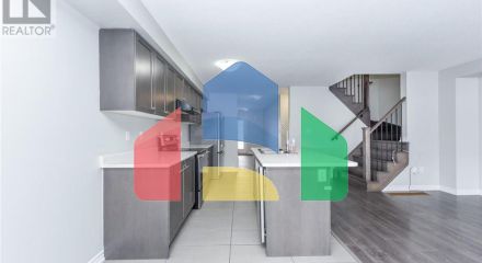 Residential - Single Family Home - Hamilton, Canada - Canada