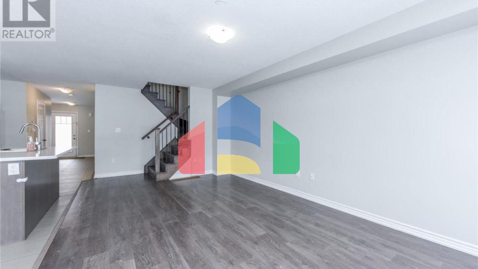 Residential - Single Family Home - Hamilton, Canada - Canada