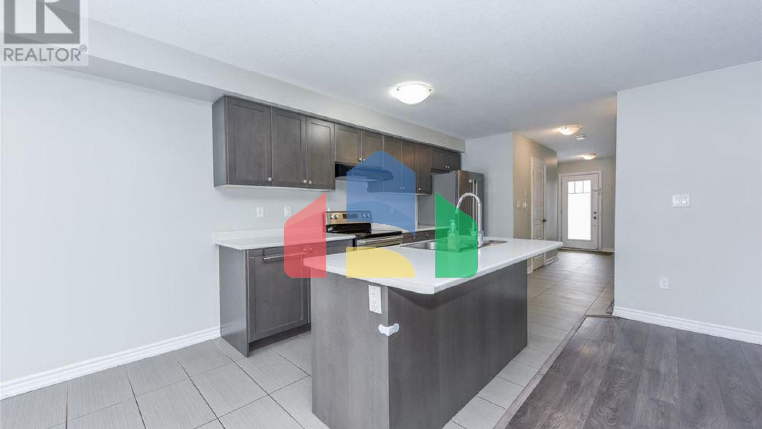 Residential - Single Family Home - Hamilton, Canada - Canada