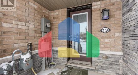 Residential - Single Family Home - Hamilton, Canada - Canada