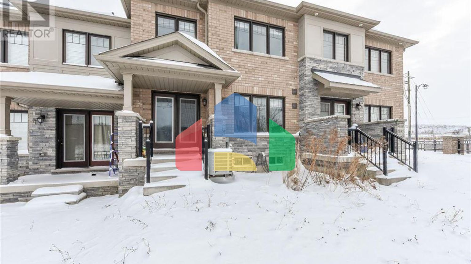 Residential - Single Family Home - Hamilton, Canada - Canada