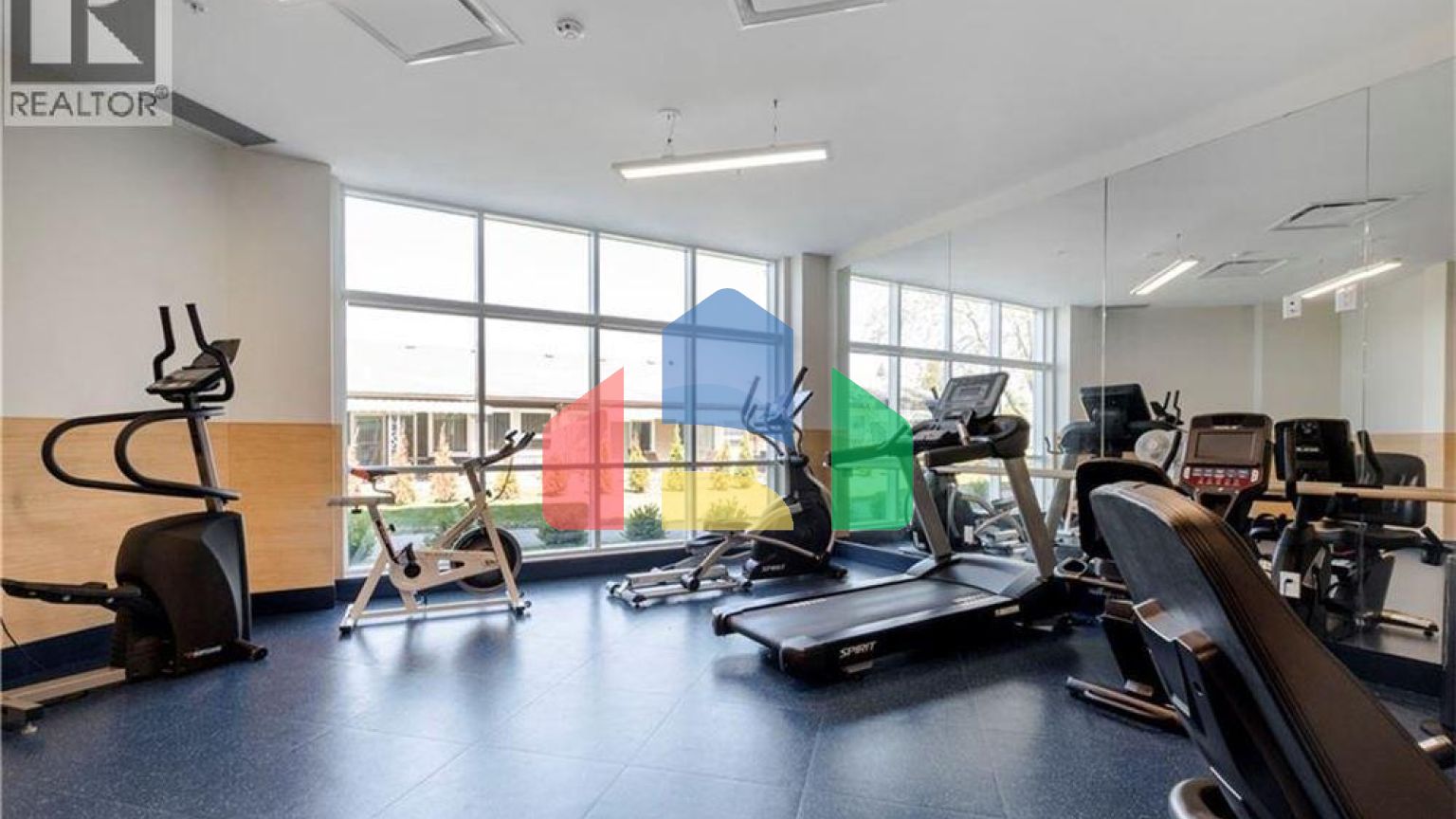 Residential - Townhouse - Hamilton, Canada - Canada