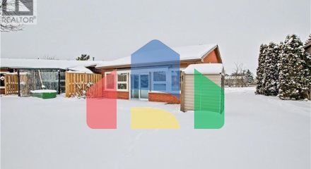 Residential - Townhouse - Hamilton, Canada - Canada