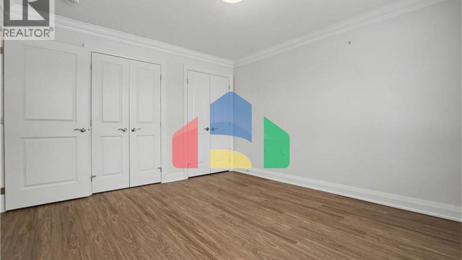 Residential - Townhouse - Hamilton, Canada - Canada