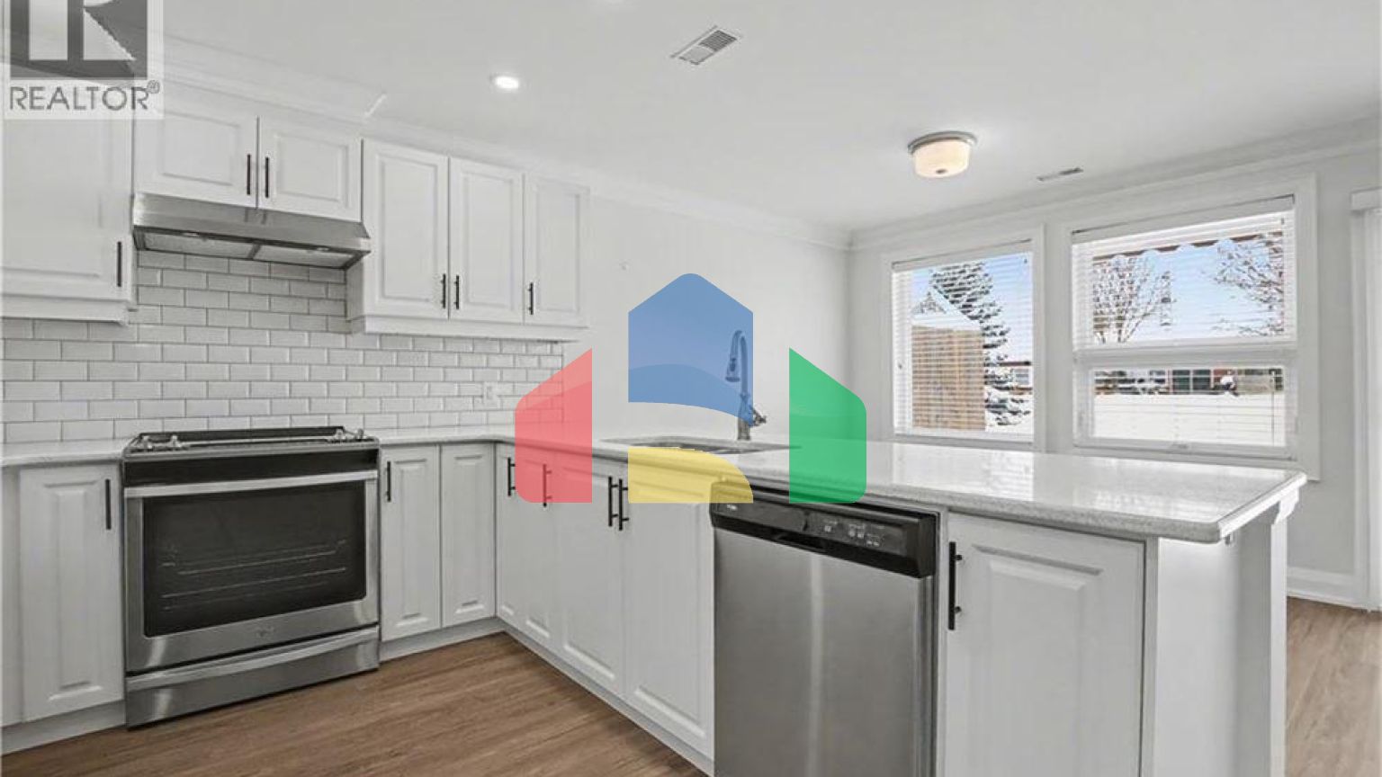 Residential - Townhouse - Hamilton, Canada - Canada