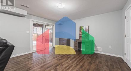 Residential - Single Family Home - Hamilton, Canada - Canada