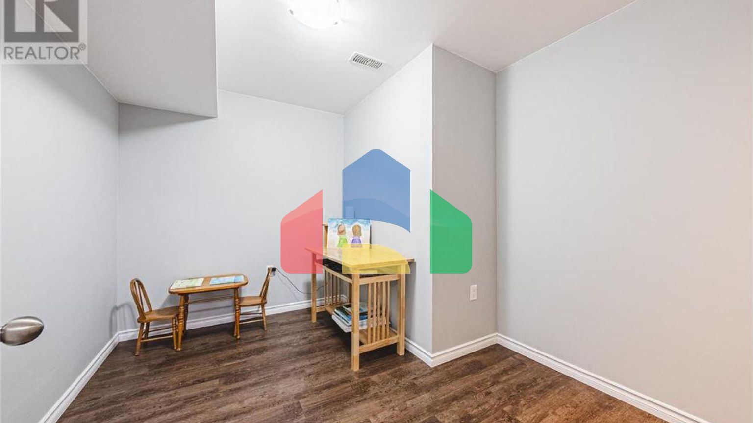 Residential - Single Family Home - Hamilton, Canada - Canada