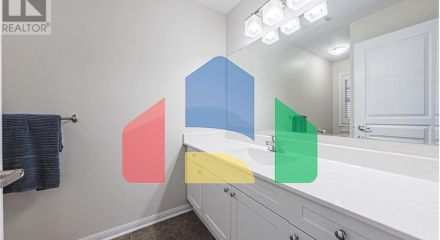 Residential - Single Family Home - Hamilton, Canada - Canada