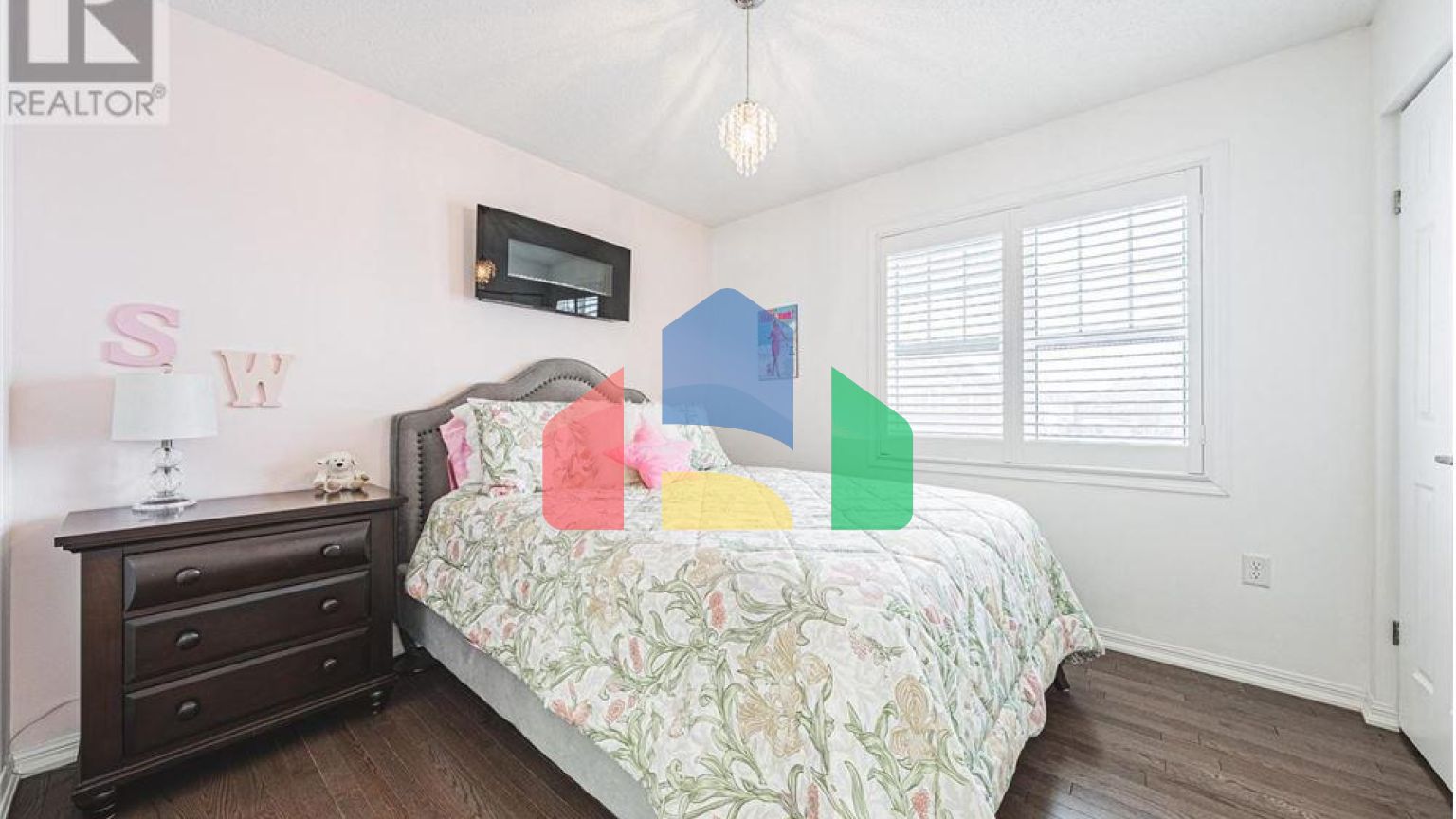 Residential - Single Family Home - Hamilton, Canada - Canada