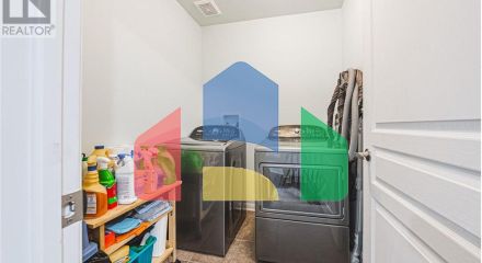 Residential - Single Family Home - Hamilton, Canada - Canada