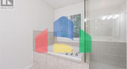 Residential - Single Family Home - Hamilton, Canada - Canada