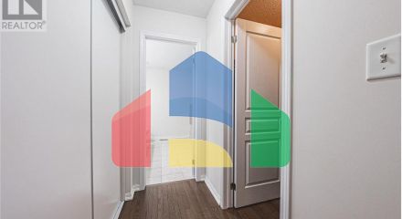 Residential - Single Family Home - Hamilton, Canada - Canada