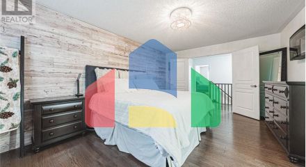 Residential - Single Family Home - Hamilton, Canada - Canada