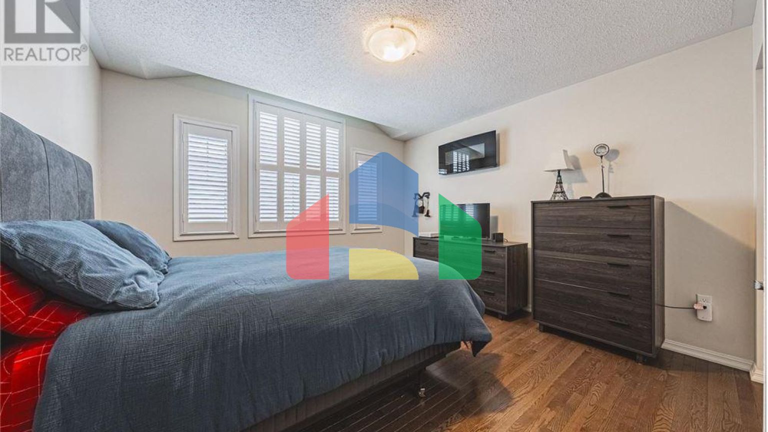 Residential - Single Family Home - Hamilton, Canada - Canada