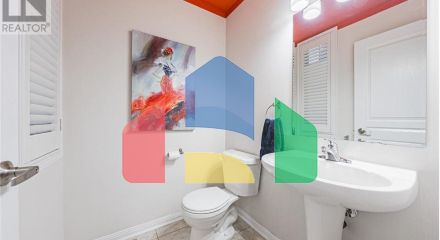 Residential - Single Family Home - Hamilton, Canada - Canada