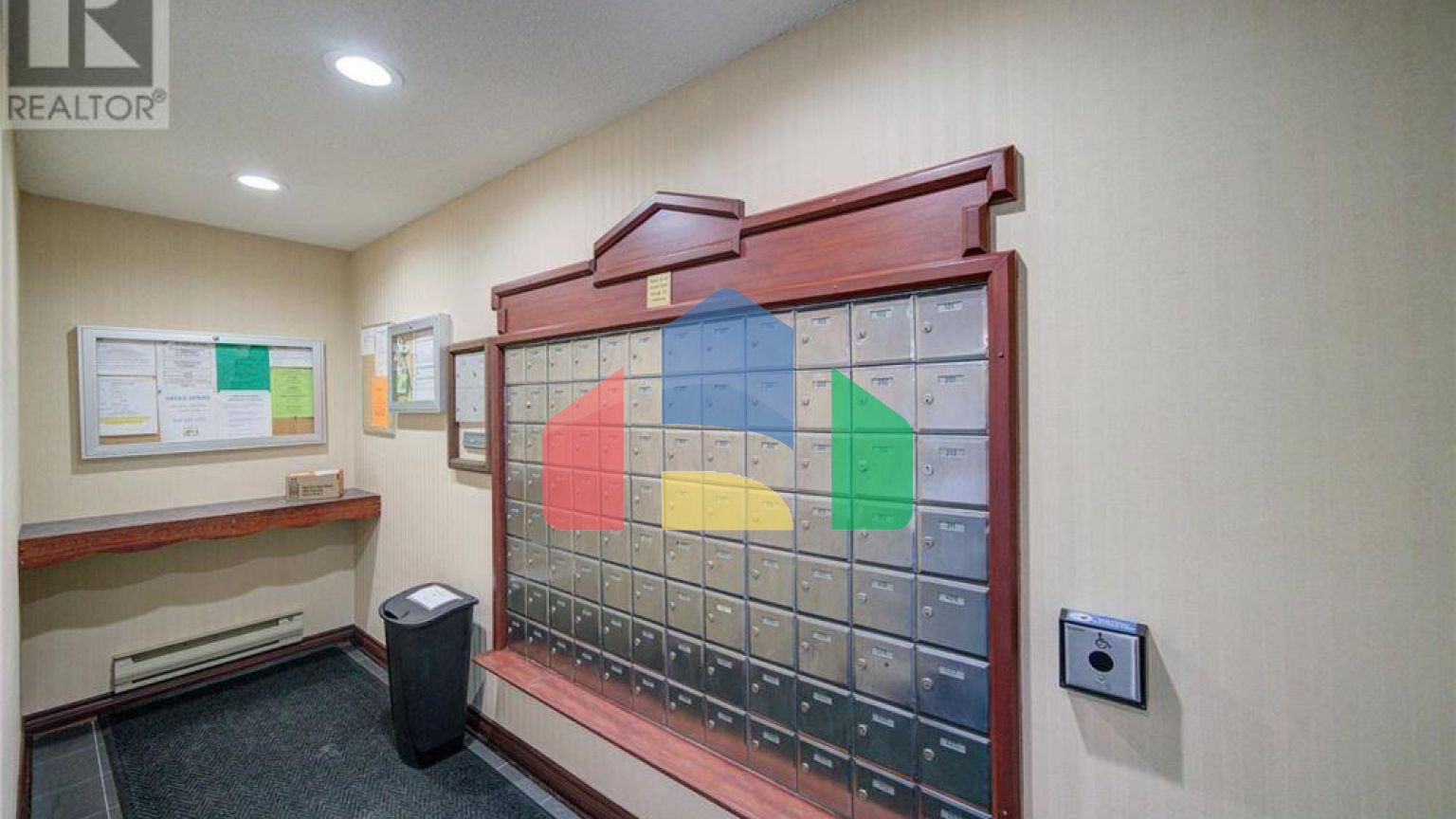 Residential - Condo/Apartment - Hamilton, Canada - Canada