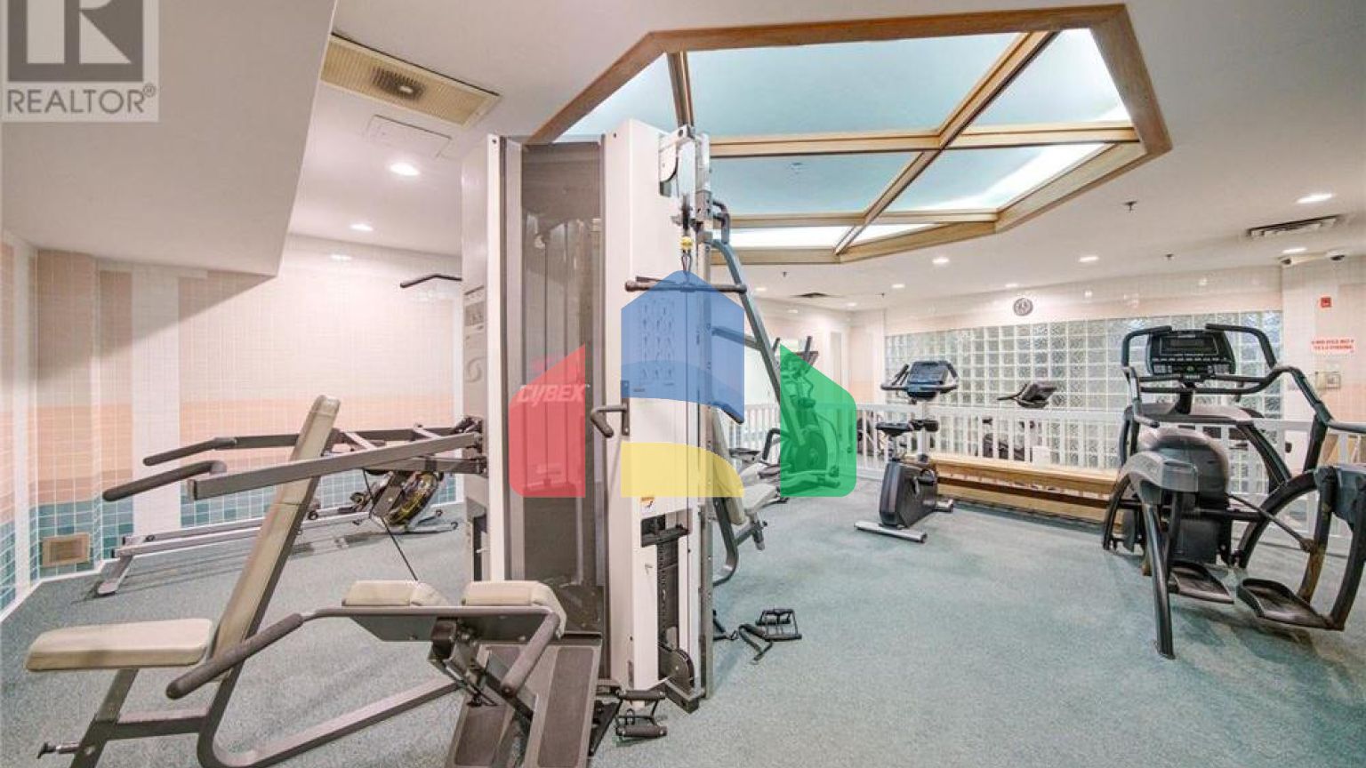 Residential - Condo/Apartment - Hamilton, Canada - Canada