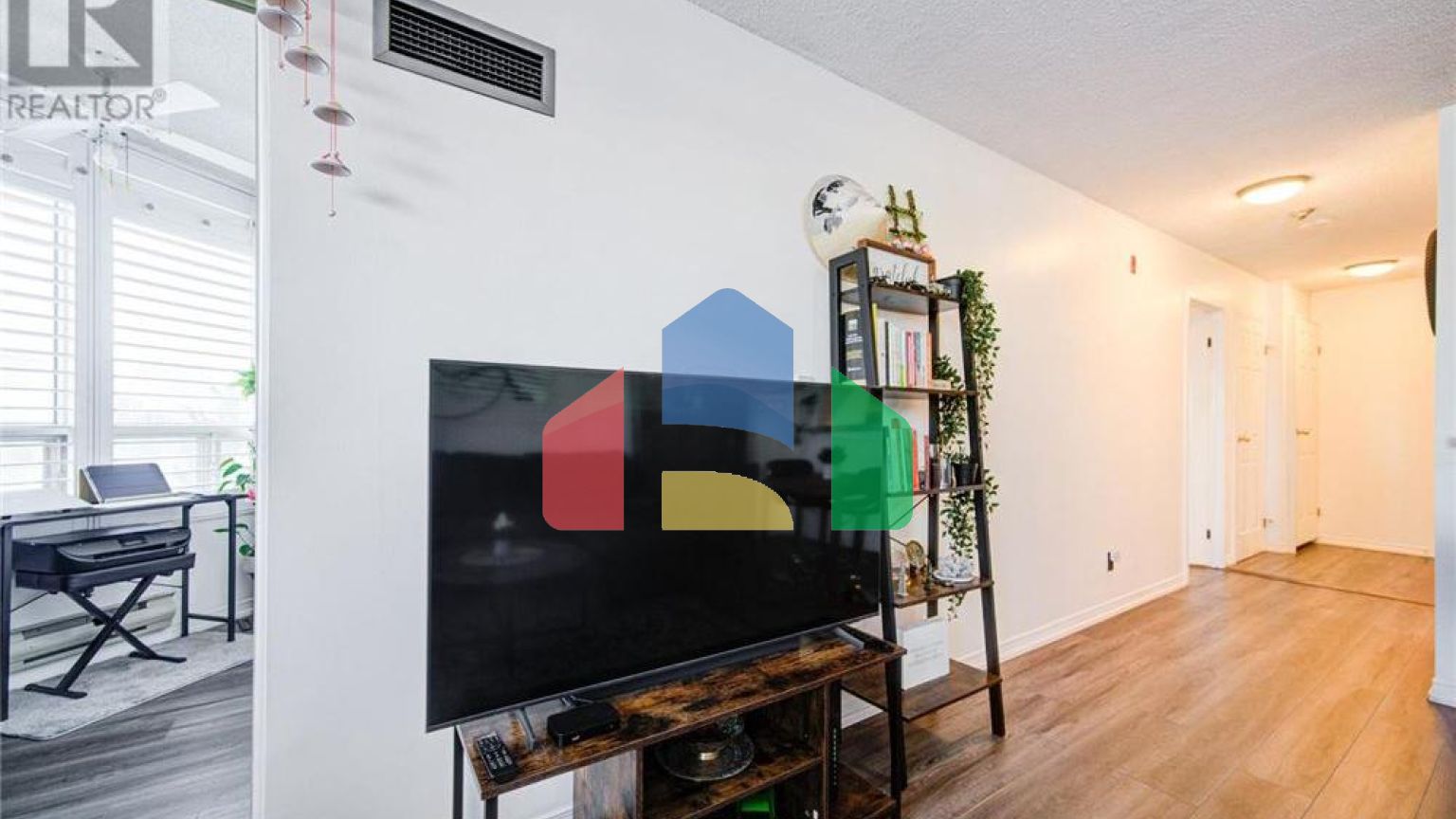 Residential - Condo/Apartment - Hamilton, Canada - Canada