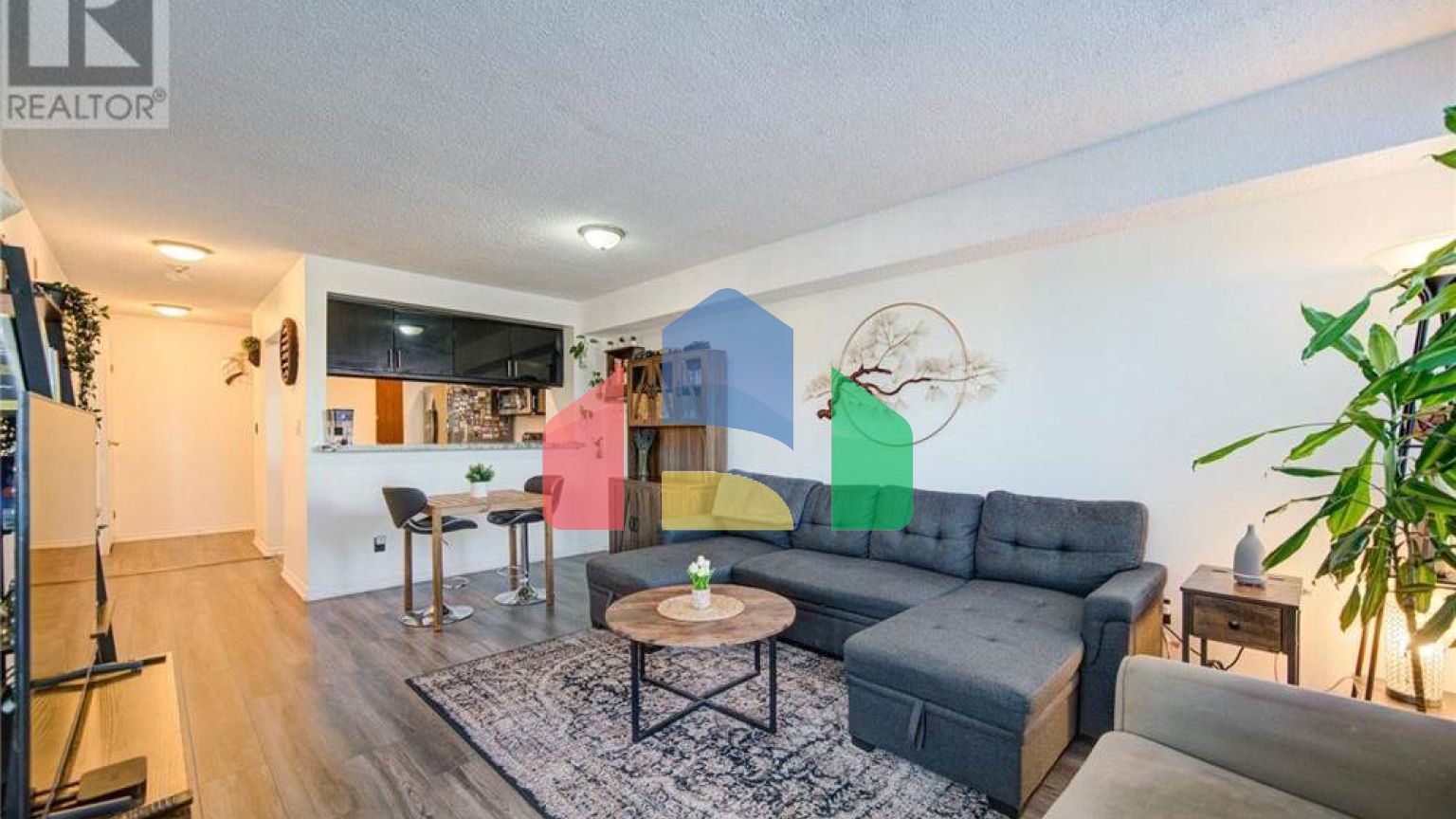 Residential - Condo/Apartment - Hamilton, Canada - Canada