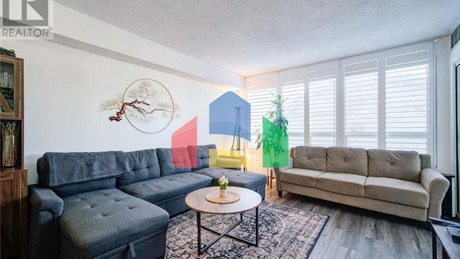 Residential - Condo/Apartment - Hamilton, Canada - Canada