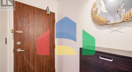 Residential - Condo/Apartment - Hamilton, Canada - Canada