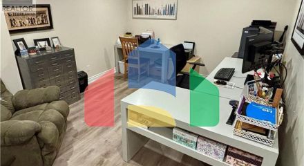 Residential - Single Family Home - Hamilton, Canada - Canada