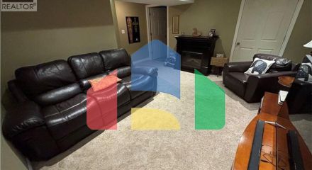 Residential - Single Family Home - Hamilton, Canada - Canada