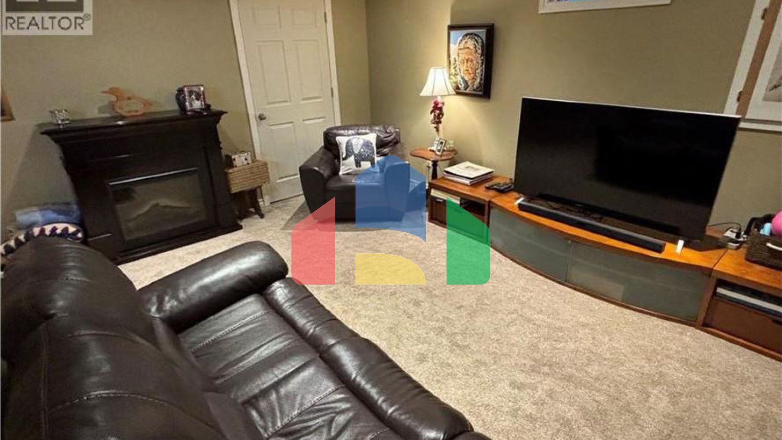 Residential - Single Family Home - Hamilton, Canada - Canada