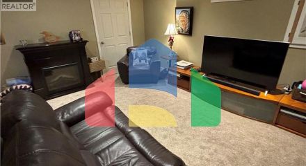 Residential - Single Family Home - Hamilton, Canada - Canada