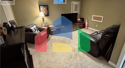 Residential - Single Family Home - Hamilton, Canada - Canada