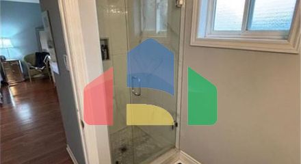 Residential - Single Family Home - Hamilton, Canada - Canada