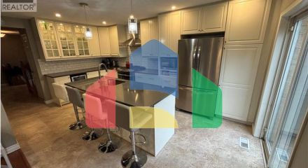 Residential - Single Family Home - Hamilton, Canada - Canada